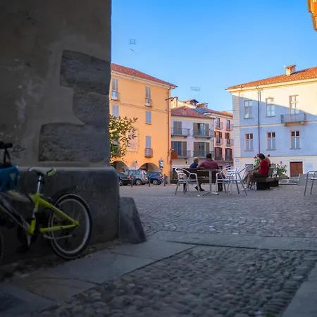 Casa Dell'orologiaio * Busca