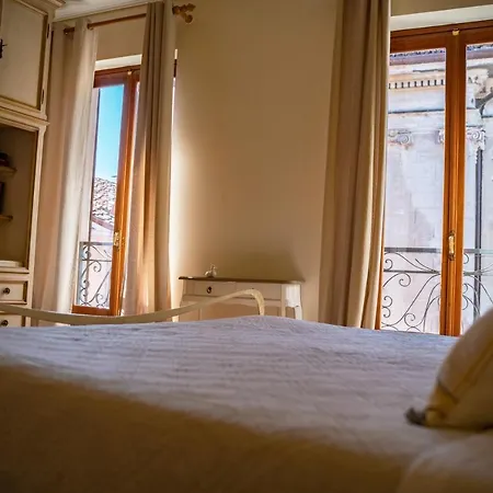 Casa Dell'orologiaio * Busca
